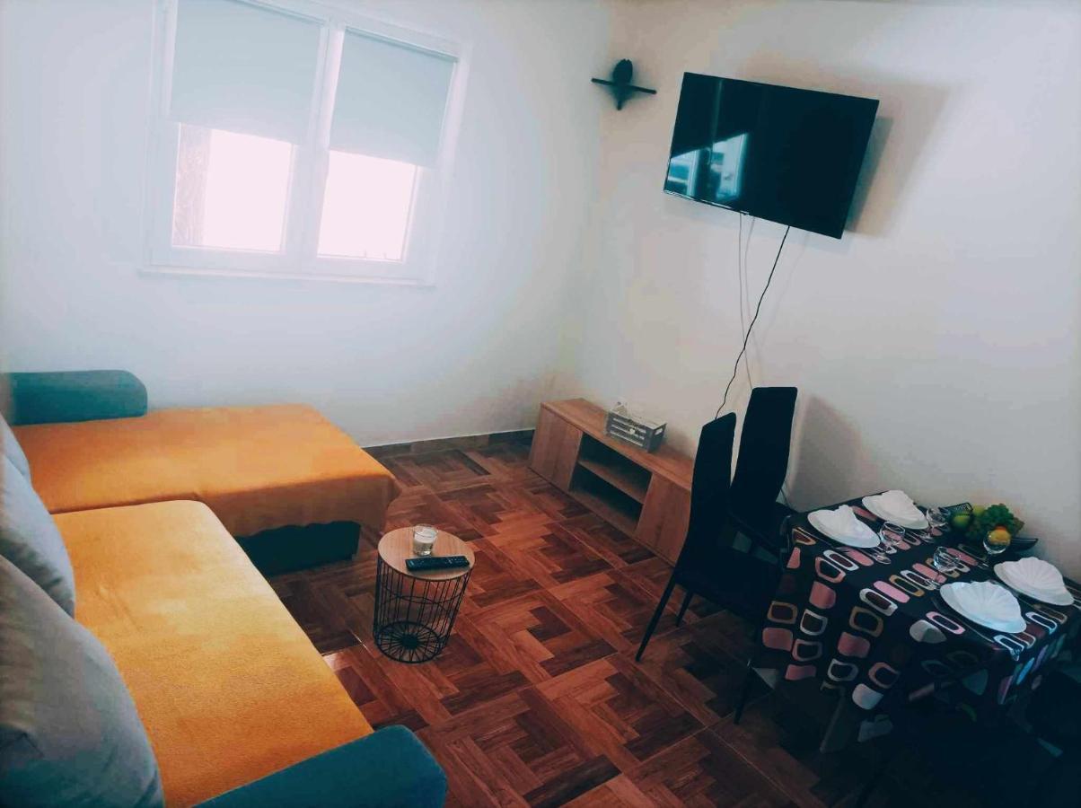Mr Apartment Potpican